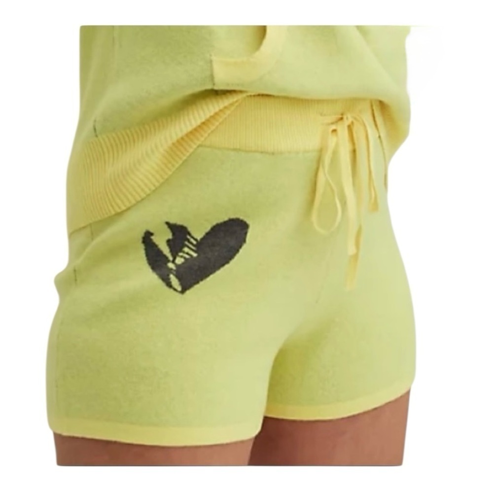 Torrid Love Sick Sweater Shorts - Size 1X